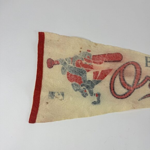 Vintage 29in MLB Baltimore Orioles Baseball Pennant Felt Memorabilia Damaged - Picture 2 of 10